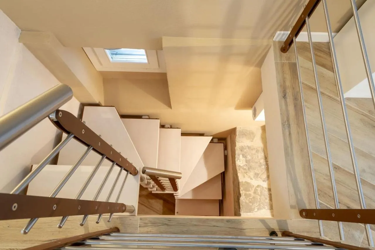 Refined Apartment In Lastra A Signa - 77 Sqm - Air Conditioning Italy